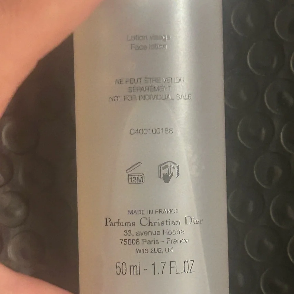 Dior Capture Totale Essence Lotion in Silver and Frosted White